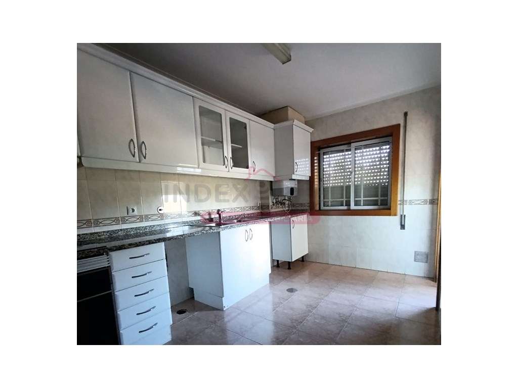 Fantástico Apartamento T3 com 145 m² no Coração de Águeda! - Grande imagem: 4/8