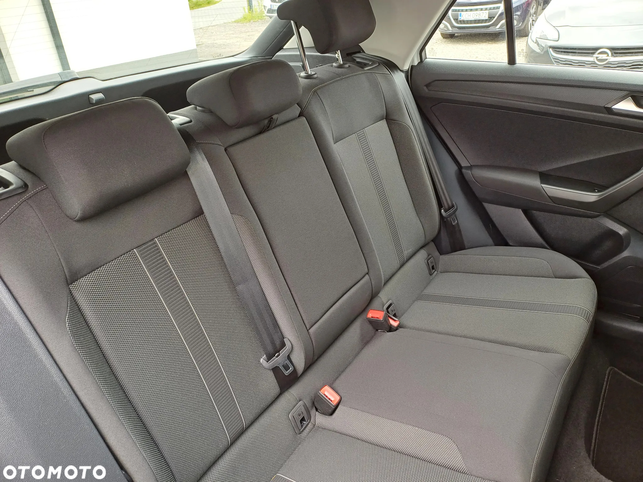 Volkswagen T-Roc 2.0 TDI SCR DSG IQ.DRIVE - 12