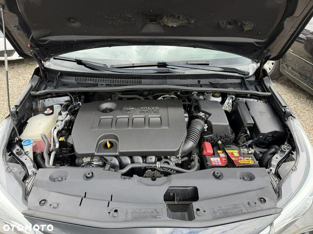 Toyota Avensis - 18