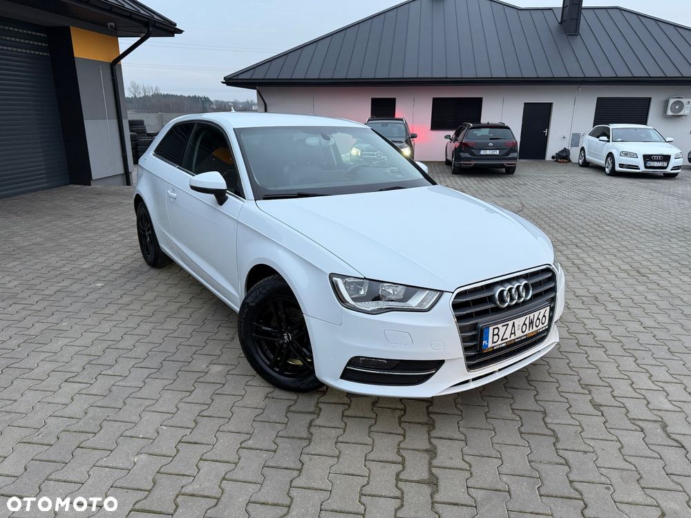 Audi A3 3-drzwiowe 1.6 TDI sport - 2