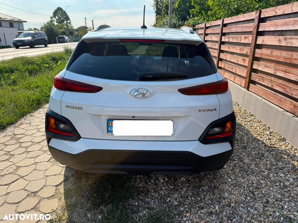 Hyundai KONA 1.0 T-GDI 2WD Highway - 2