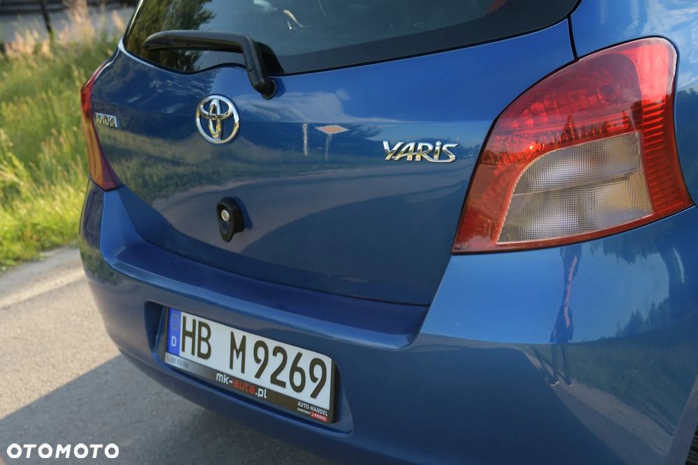Toyota Yaris 1.0 VVT-i - 17