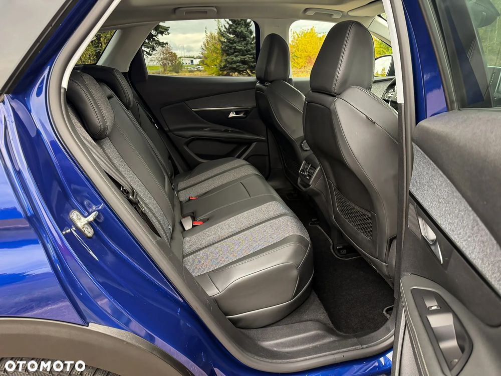 Peugeot 3008 1.6 PureTech HYbrid Allure S&S EAT8 - 35