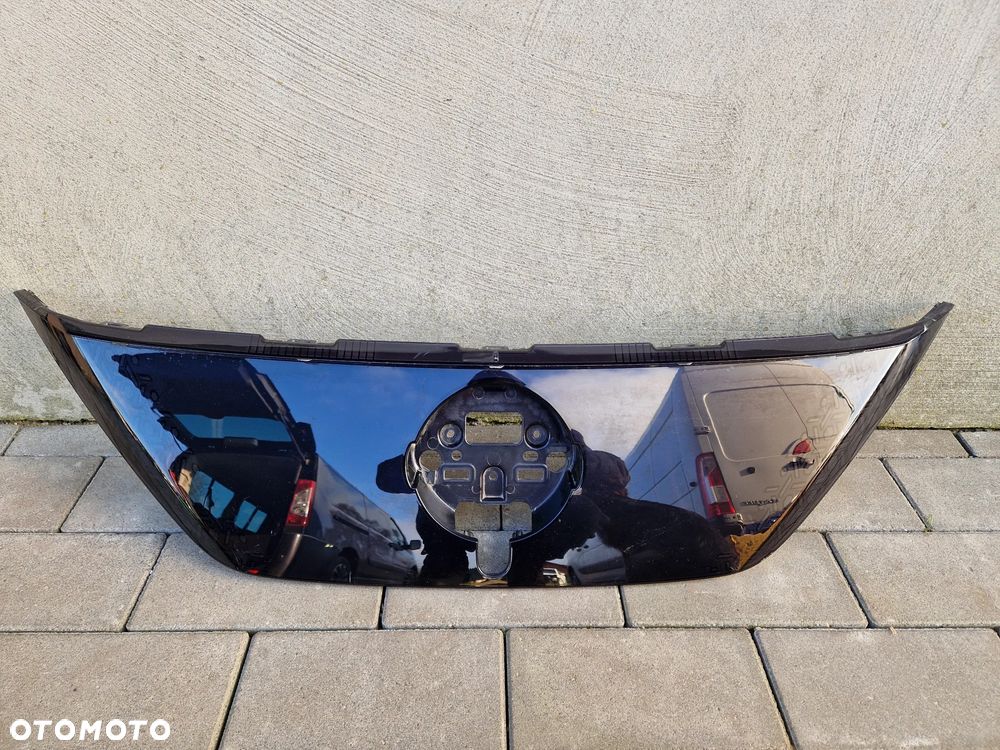 ATRAPA, GRIL NISSAN LEAF II LIFT 2022-- - 1