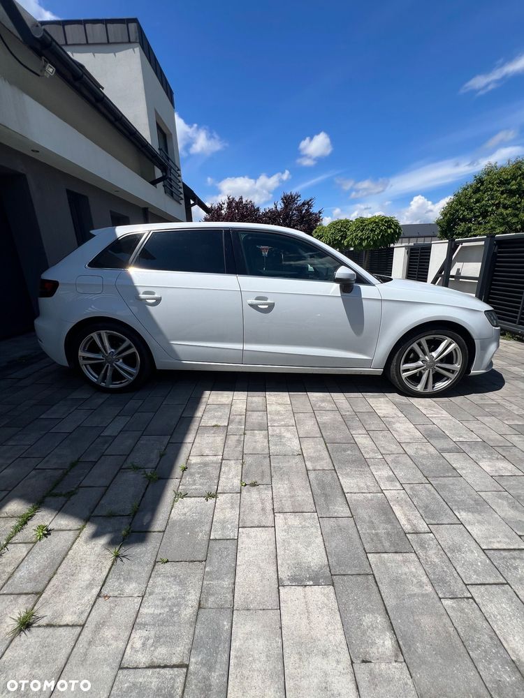 Audi A3 Sportback - 10