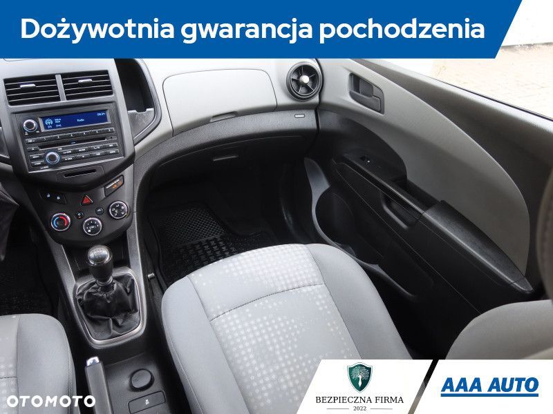 Chevrolet Aveo - 9