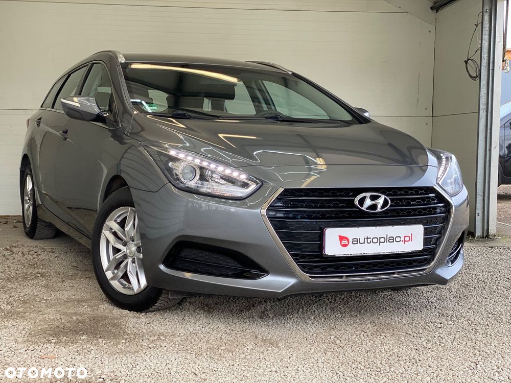 Hyundai i40 Kombi blue 1.6 Trend - 2