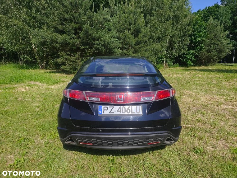 Honda Civic 1.8 Executive - 9