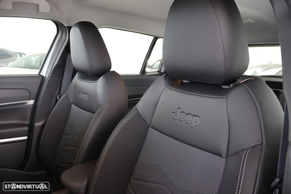 Jeep Avenger 1.2 GSE T3 Altitude - 24