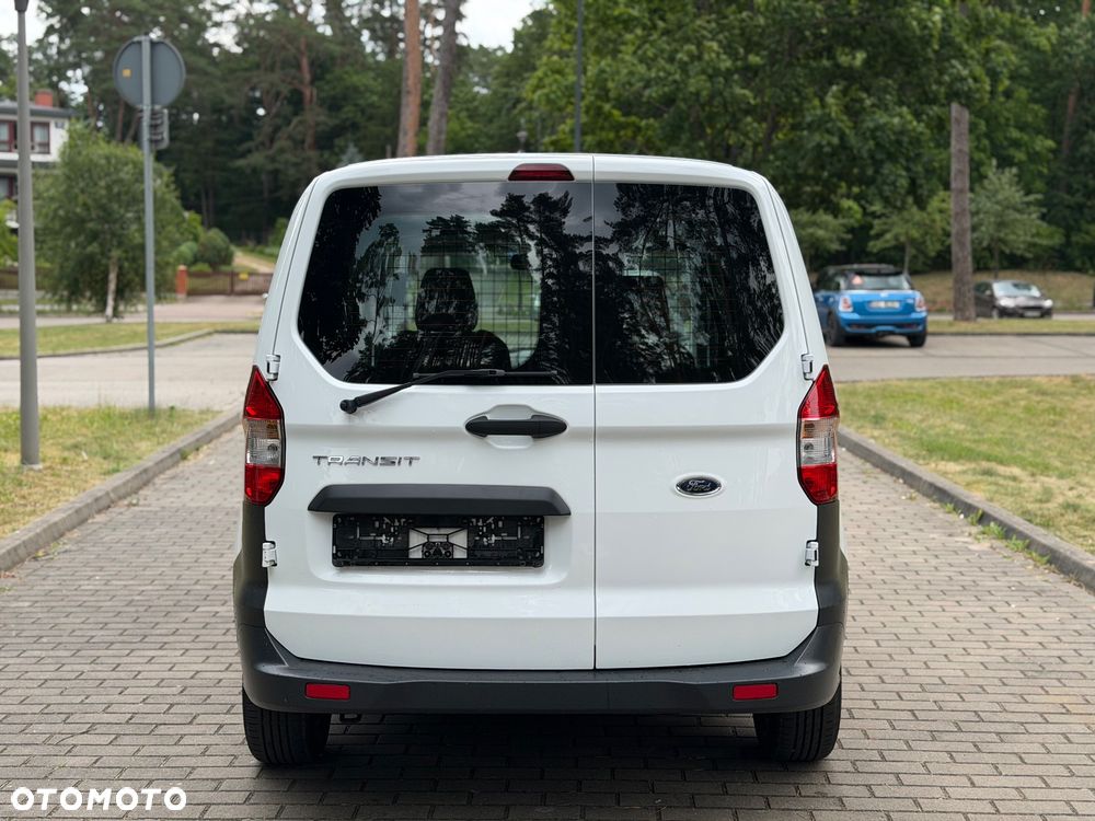 Ford Transit Courier - 6