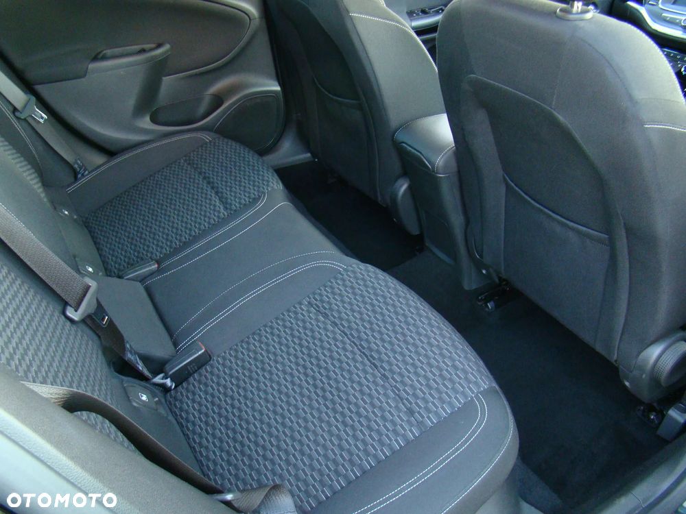 Opel Astra 1.4 Turbo Dynamic - 32