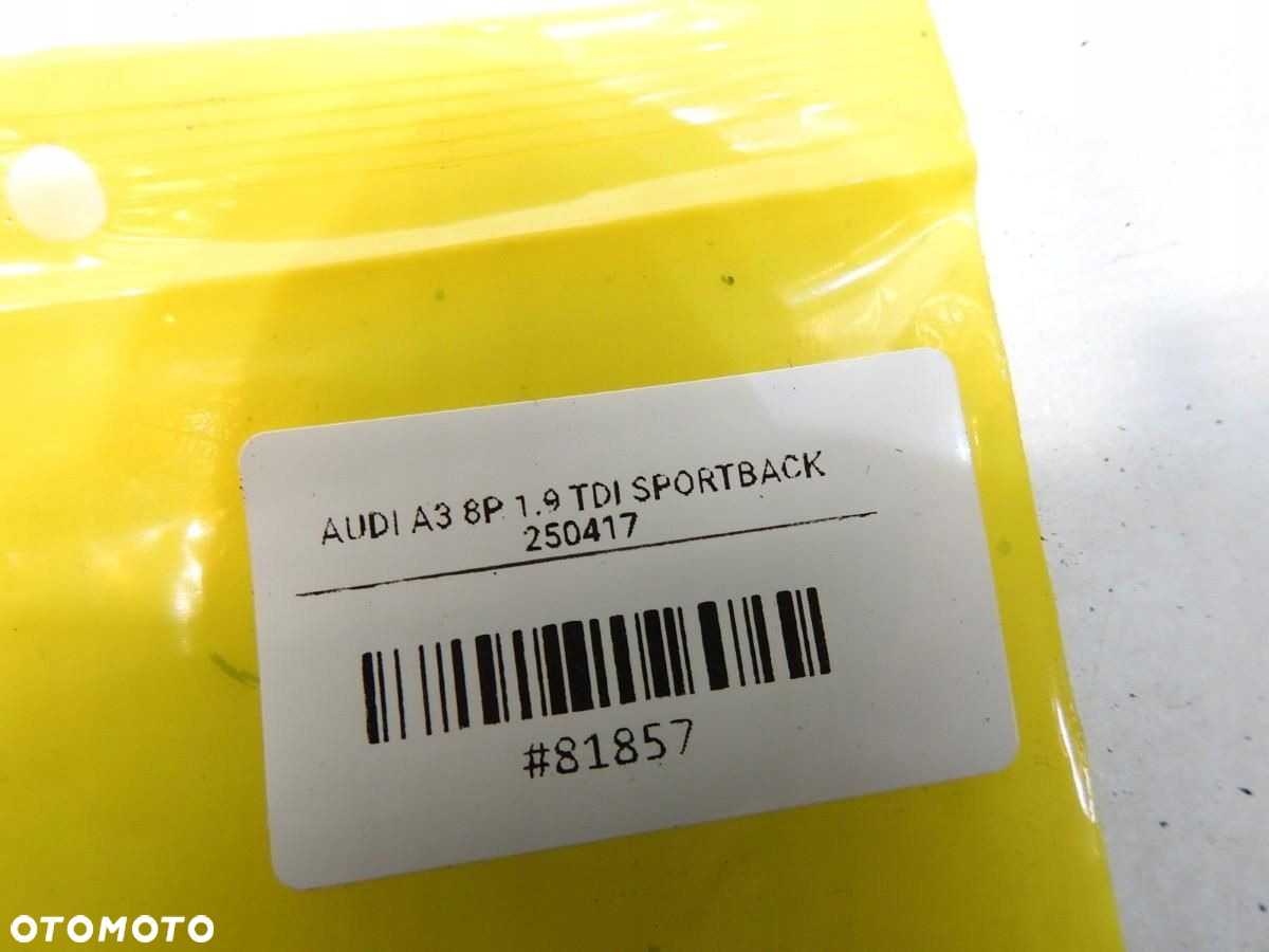 ZAŚLEPKA SPRYSKIWACZA LAMPY LEWA LX7W AUDI A3 8P 8P4955275 - 5