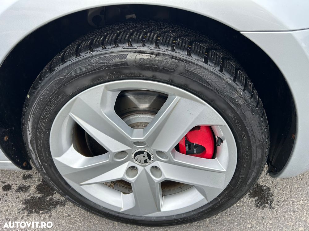 Skoda Octavia 2.0 TDI (Green tec) DSG RS - 8