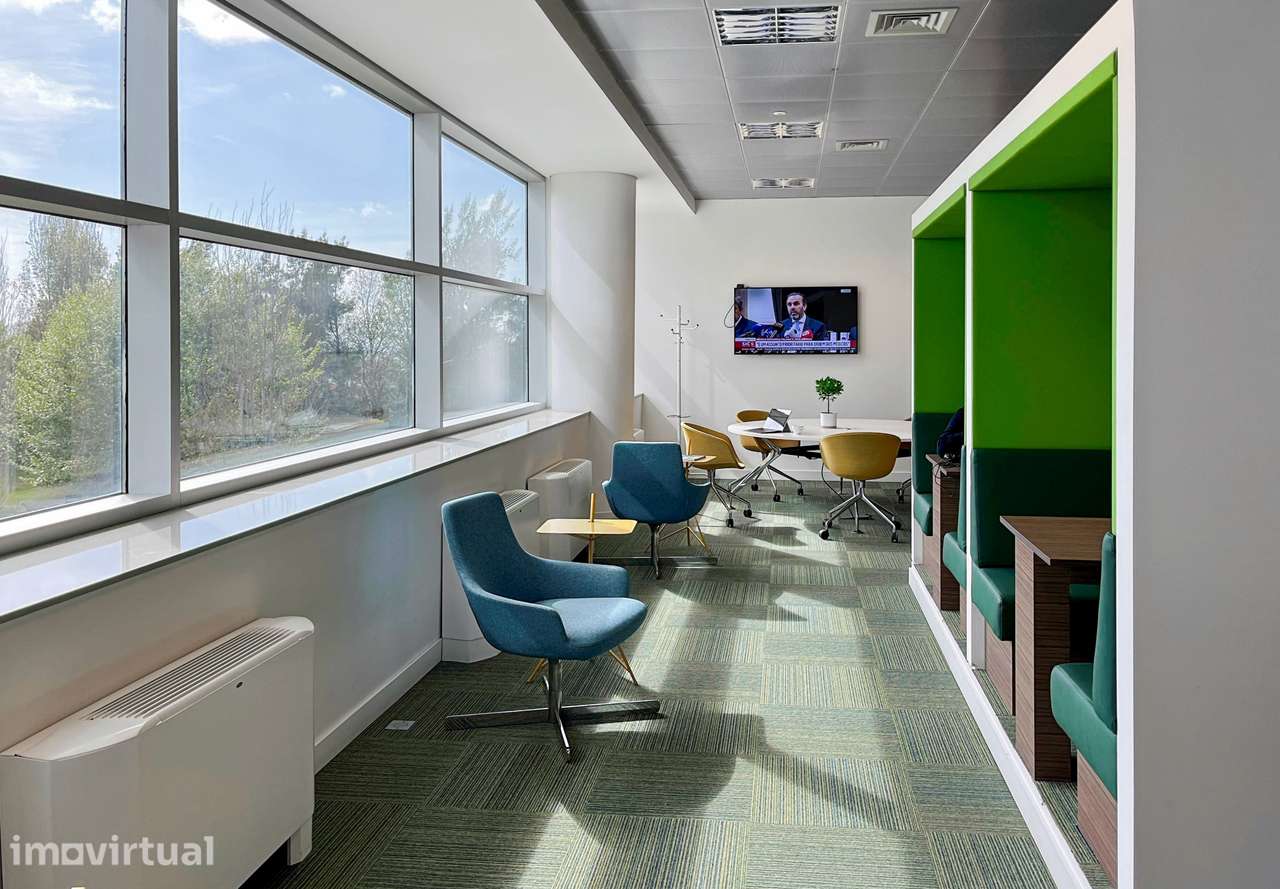 Espaço de coworking para arrendar na Regus GAIA, Arrabida Vila Nova - Grande imagem: 4/10