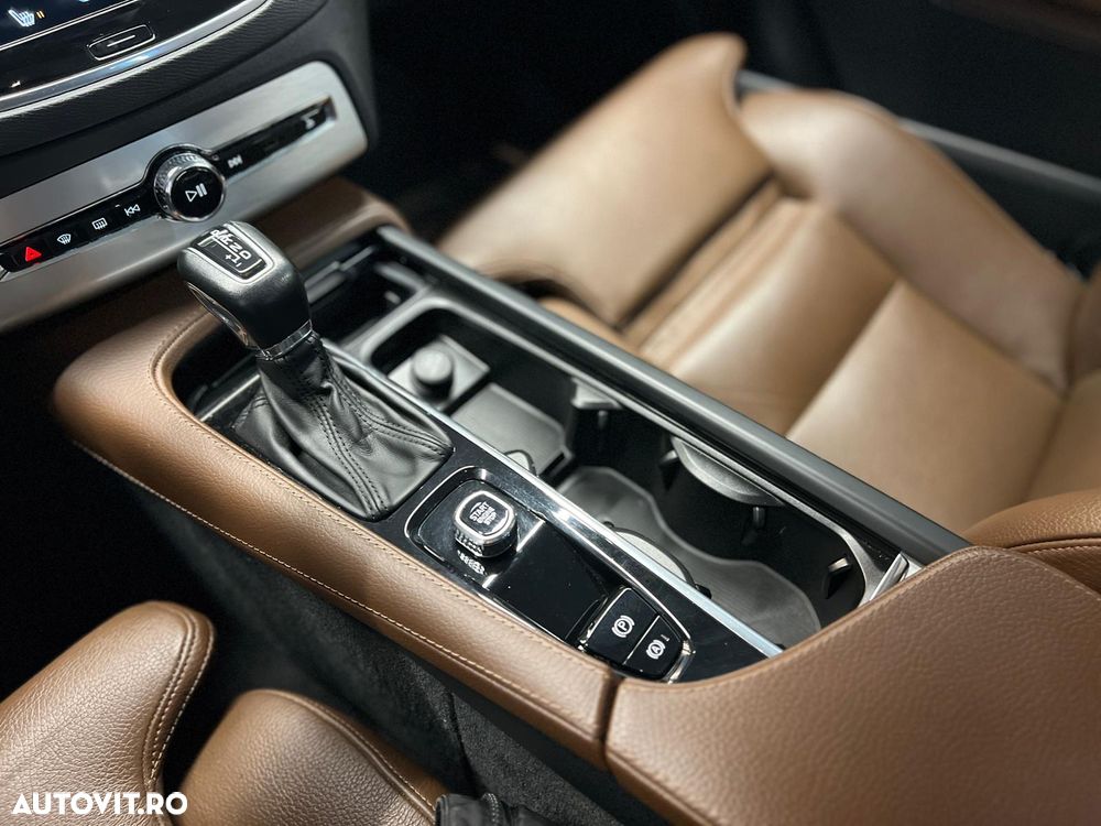 Volvo XC 90 D4 Momentum - 29