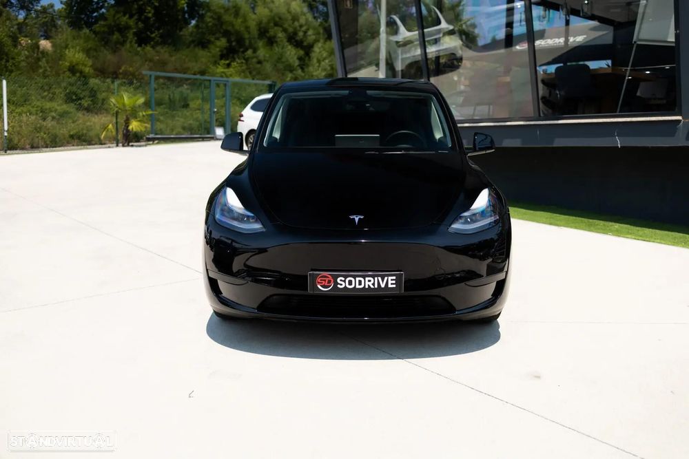 Tesla Model Y Long Range RWD - 4