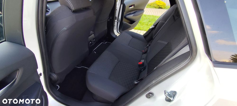 Toyota Corolla 1.8 Hybrid Comfort - 20