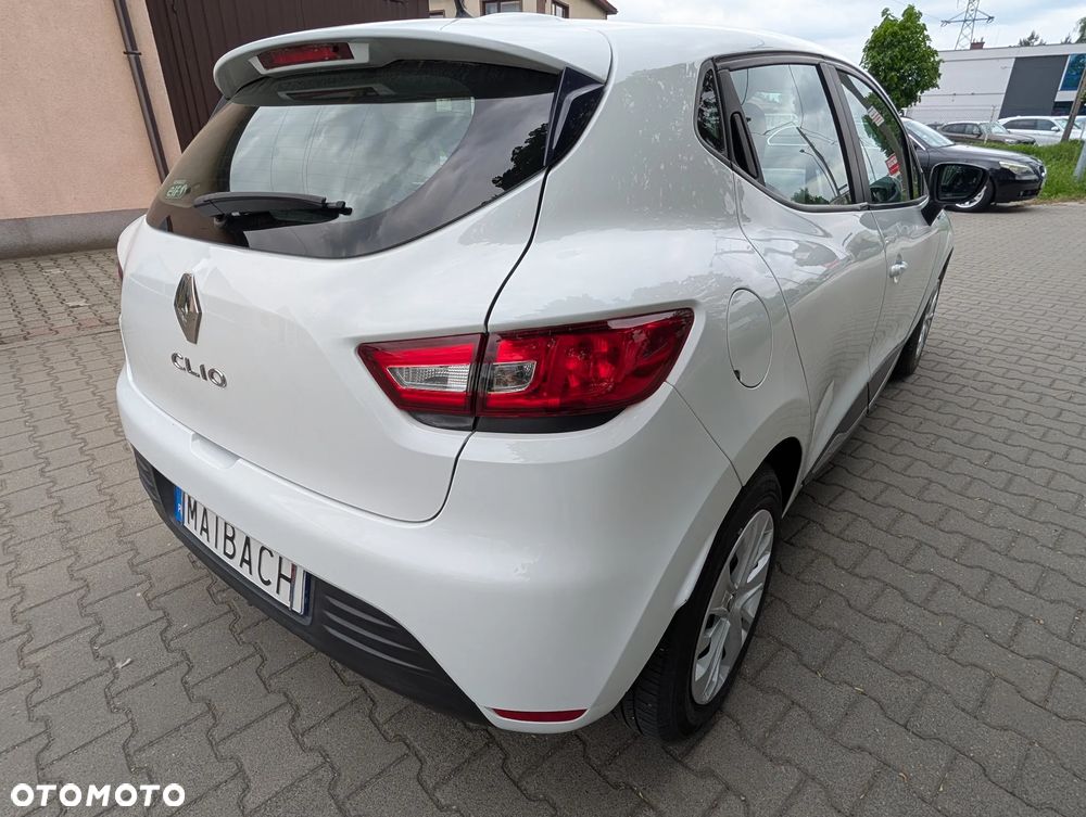 Renault Clio - 9