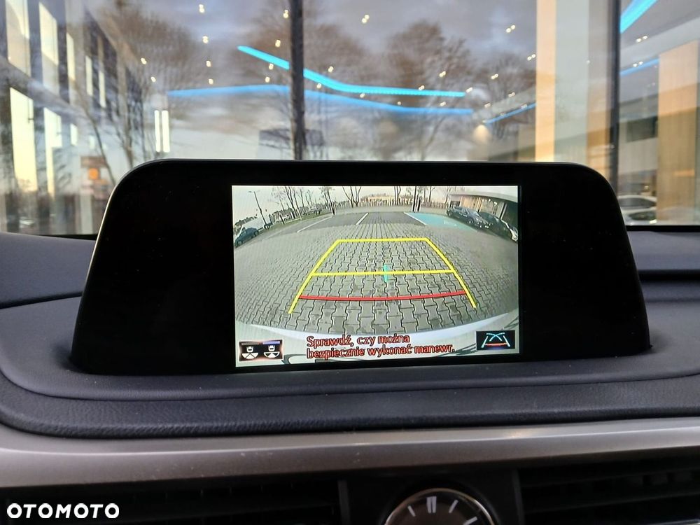 Lexus RX 450h Business Edition - 22