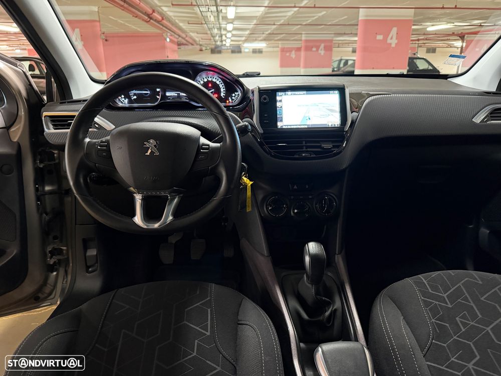 Peugeot 2008 1.2 PureTech Style - 10
