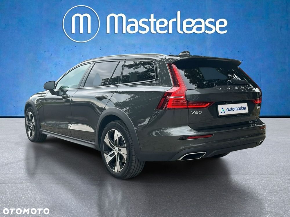 Volvo V90 Cross Country - 7