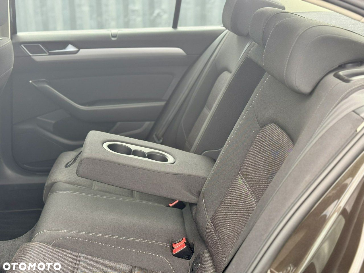 Volkswagen Passat 1.5 TSI EVO Comfortline - 25