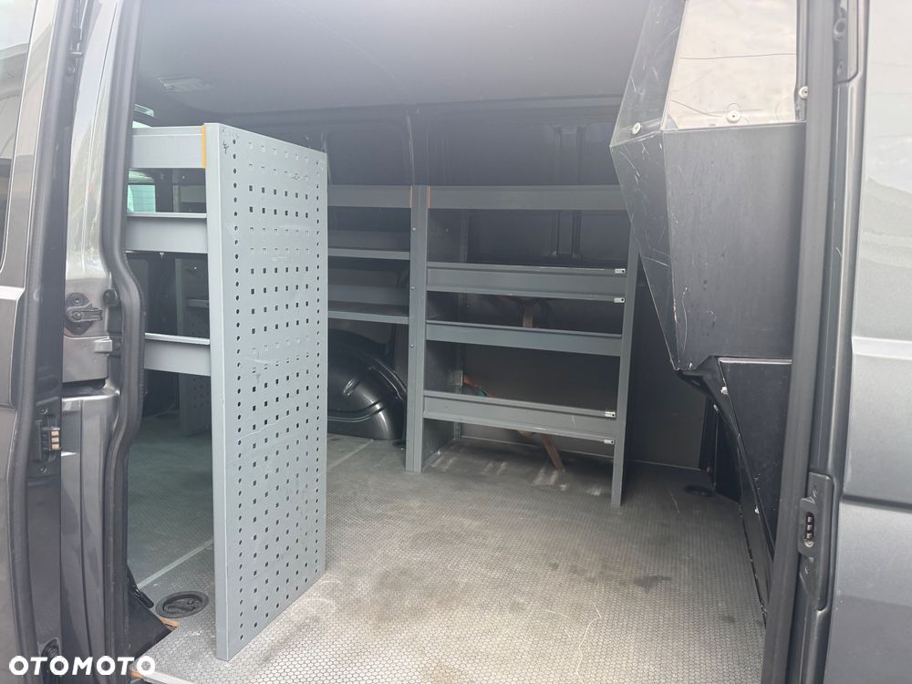 Volkswagen Transporter - 10