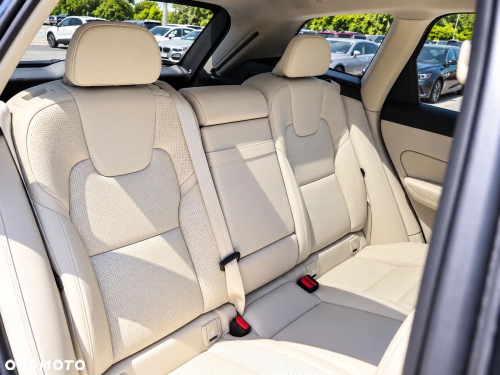 Volvo XC 60 - 19