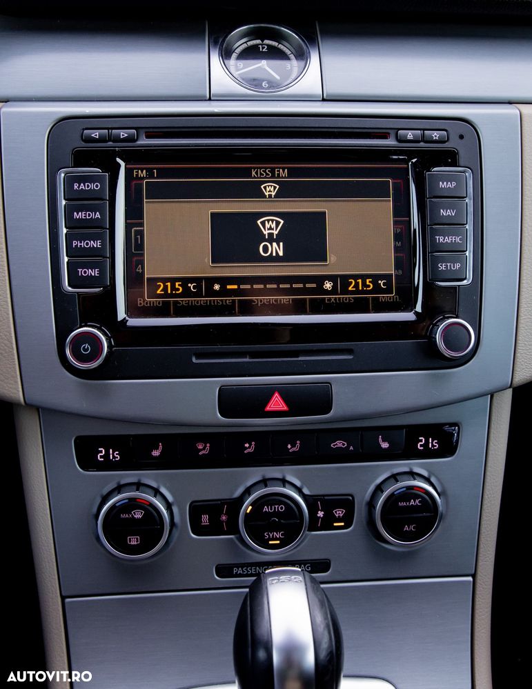 Volkswagen Passat CC - 24
