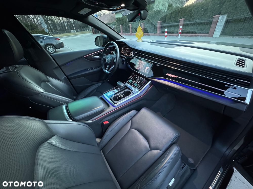 Audi Q8 SUV TFSI quattro 250 kW tiptronic S line business - 22