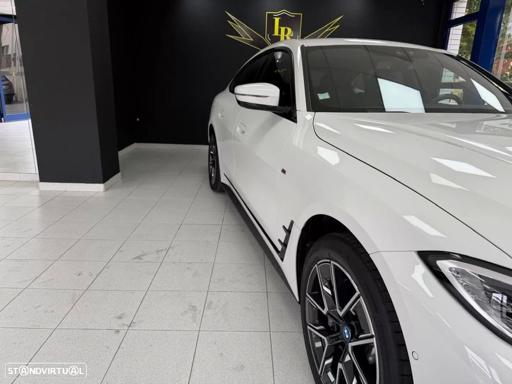 BMW i4 eDrive35 Pack Desportivo M - 5