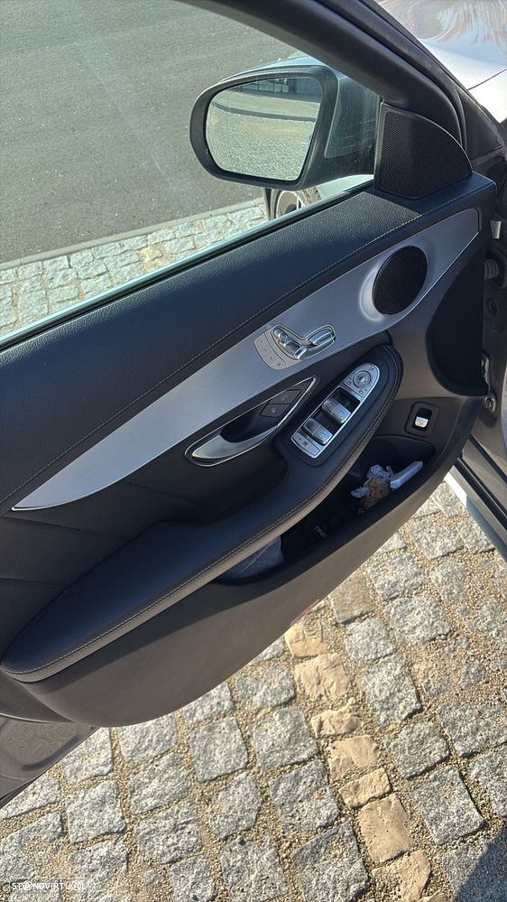Mercedes-Benz C 300 2015 photo 3