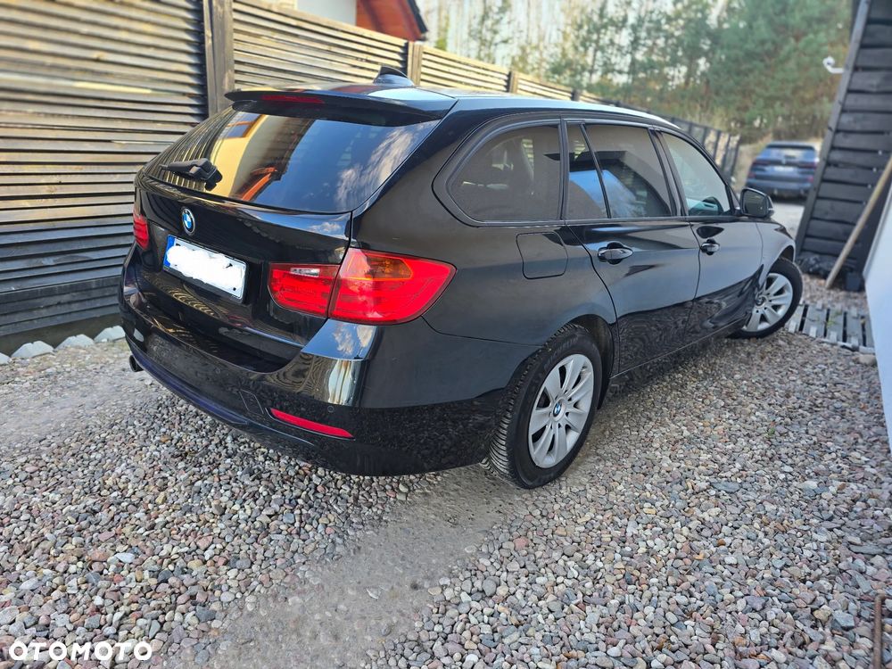 BMW Seria 3 320d DPF Edition Sport - 6