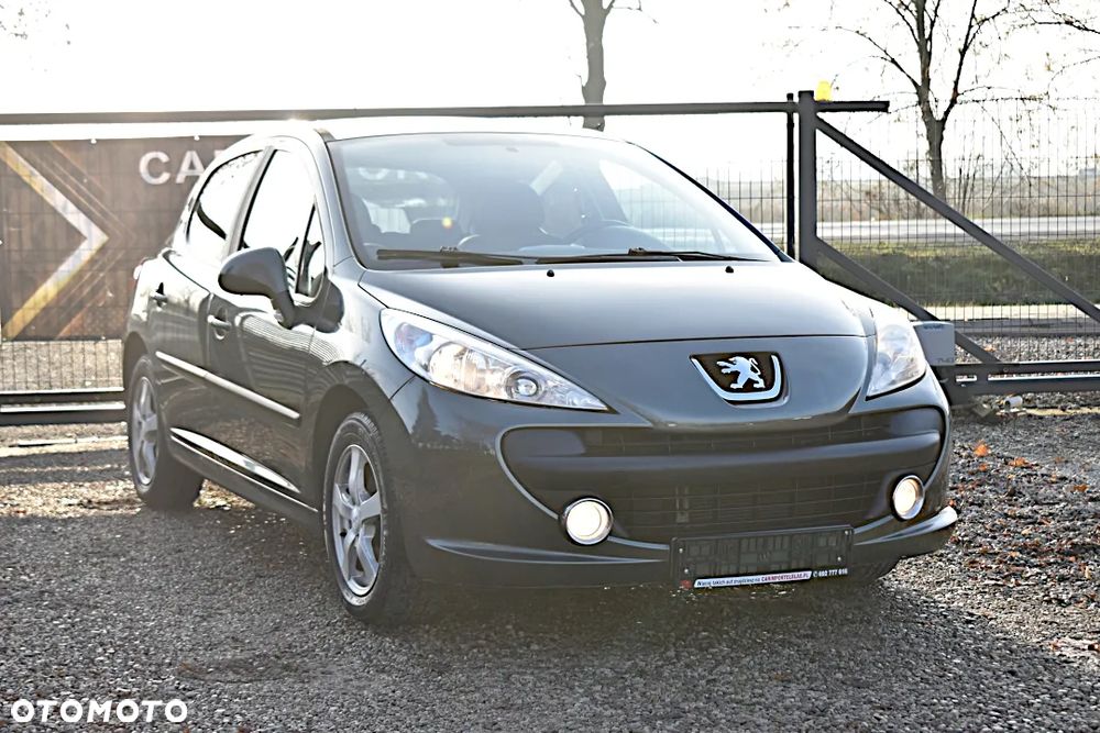 Peugeot 207 1.4 16V Presence - 14