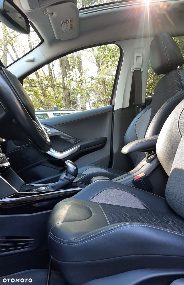 Peugeot 2008 1.2 Pure Tech GPF Allure S&S - 20