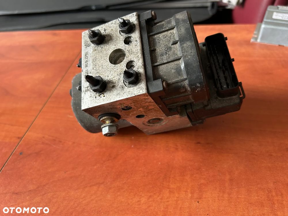 POMPA HAMULCOWA ABS 8E0614111AB 0273004281 VW PASSAT B5 AUDI A4 B5 - 3