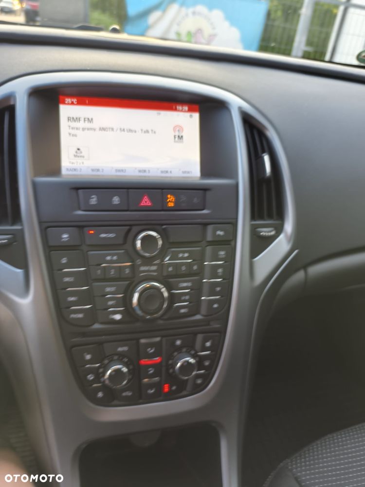 Opel Astra 1.6 CDTI Sport - 11