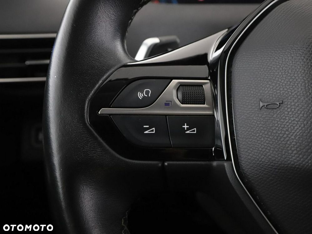 Peugeot 3008 1.6 PureTech Hybrid PHEV Allure Pack S&S EAT8 - 34