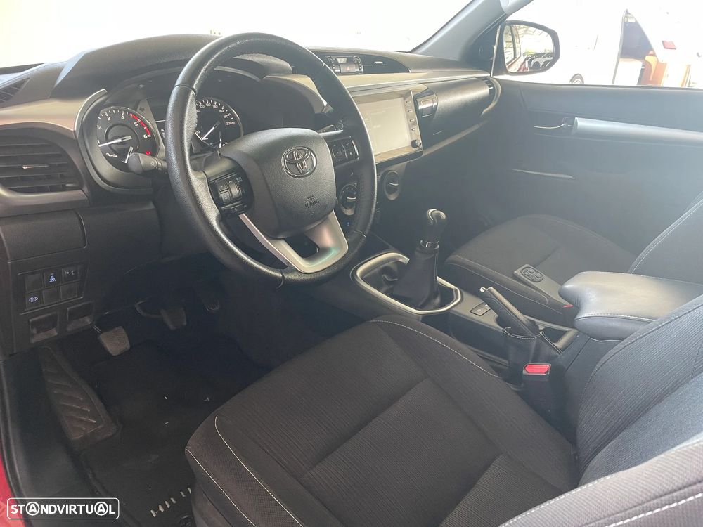 Toyota HILUX 2.4 D-4D TRIAL - 8