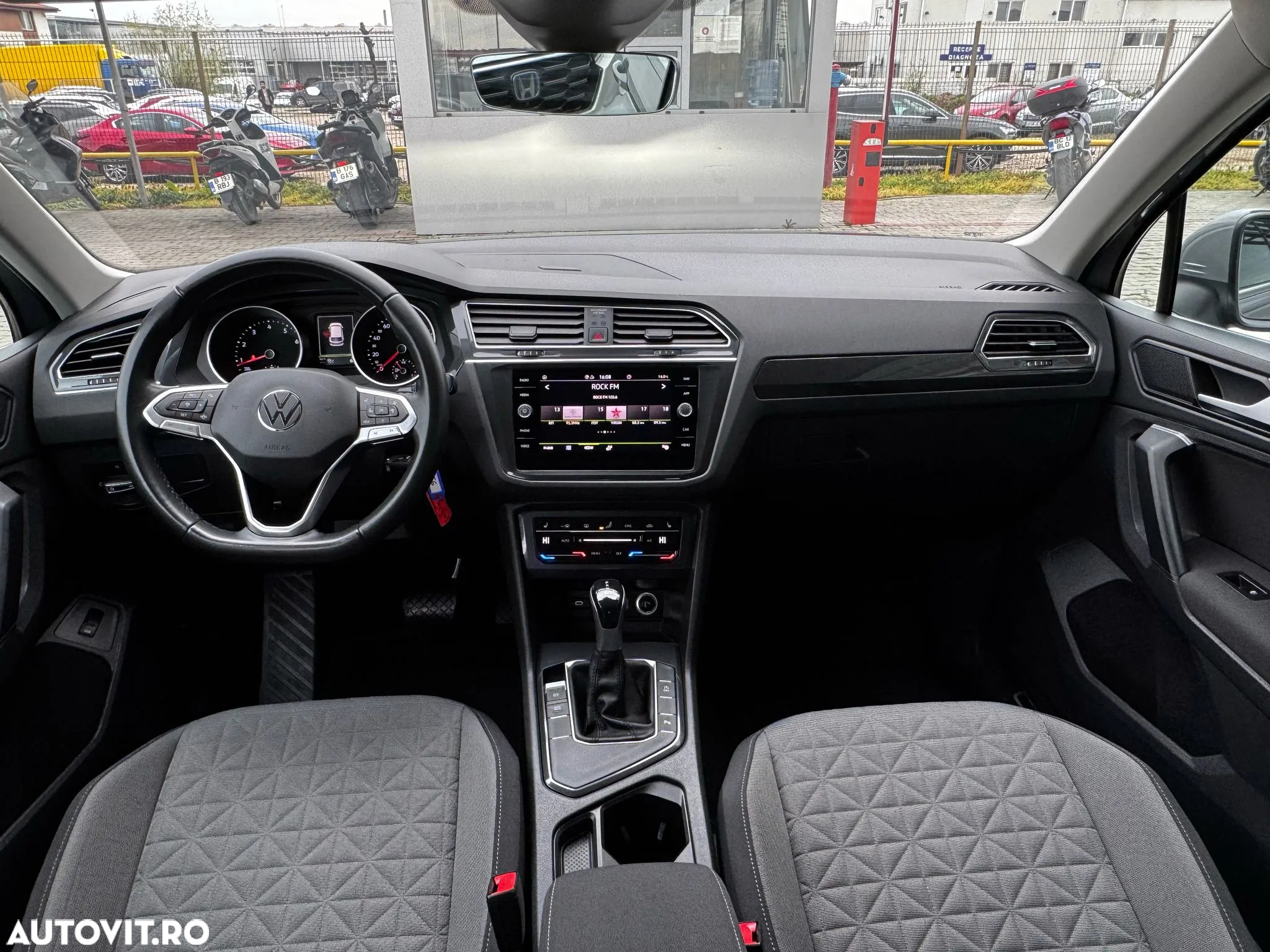 Volkswagen Tiguan 1.5 TSI ACT DSG Trendline - 13