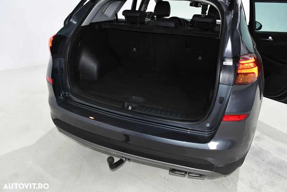 Hyundai Tucson 2.0 CRDI 4WD Automatik Premium - 39