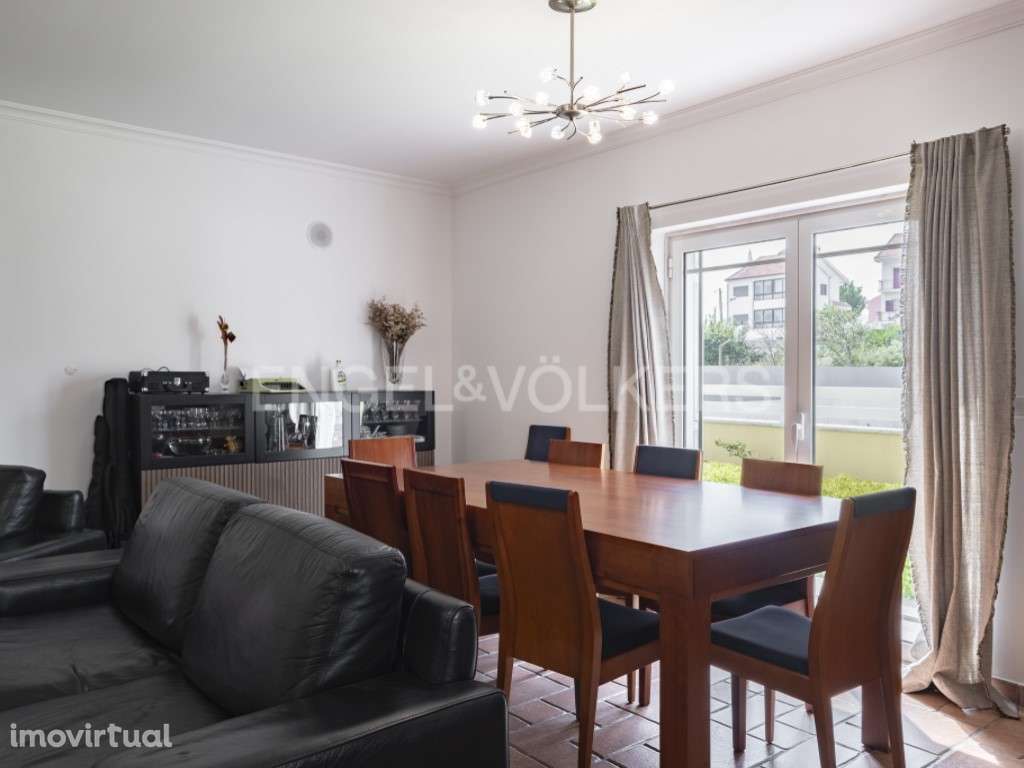 Moradia T4+1 isolada com Garagem e Terraço - Grande imagem: 3/38