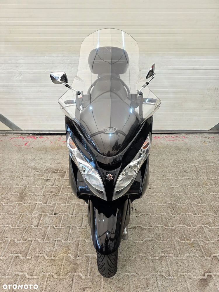 Suzuki Burgman - 22