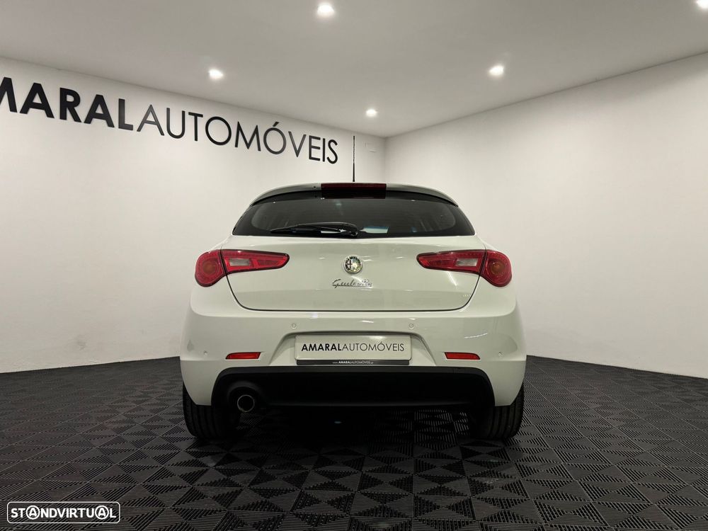Alfa Romeo Giulietta 1.6 JTDM Distinctive - 5