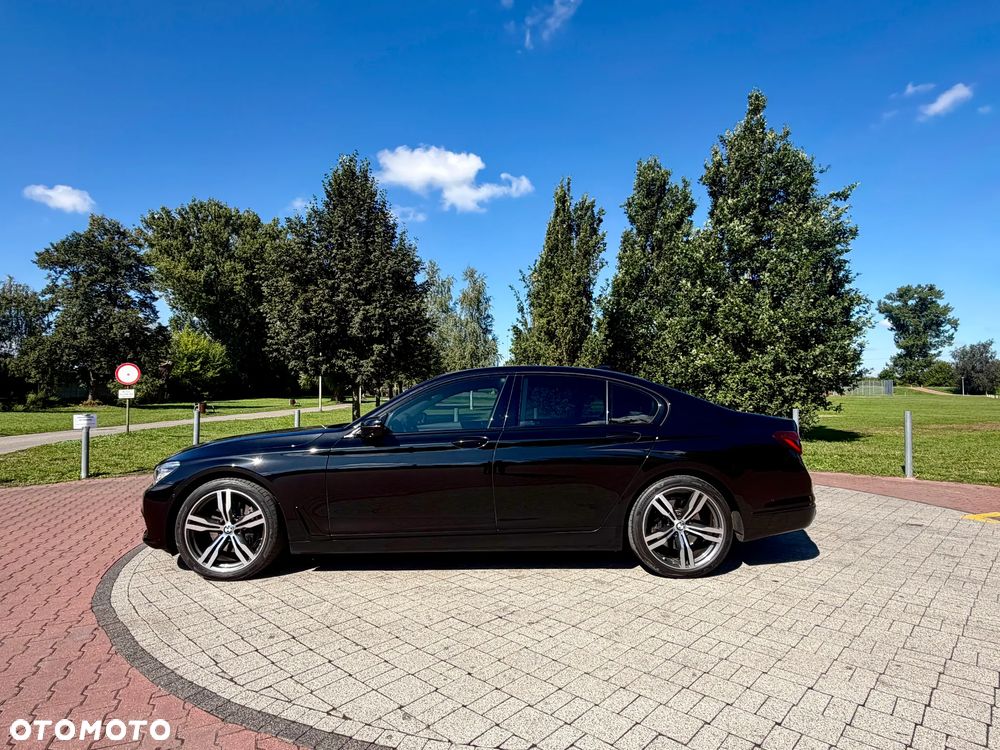 BMW Seria 7 730d - 12