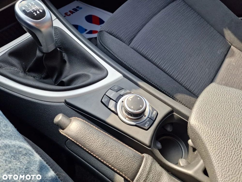 BMW Seria 1 118i - 15