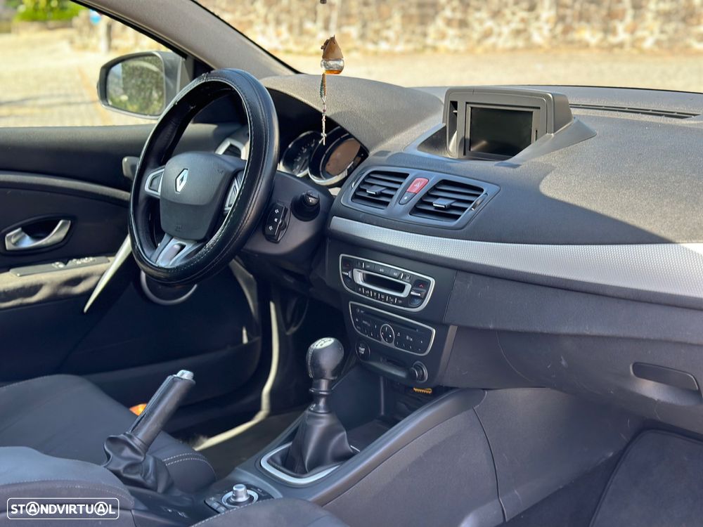 Renault Mégane Coupe 1.5 dCi Dynamique - 17