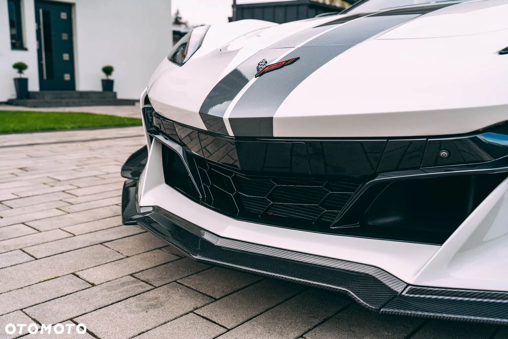Chevrolet Corvette - 6