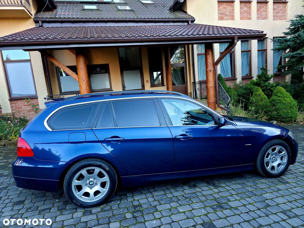 BMW Seria 3 325i - 8