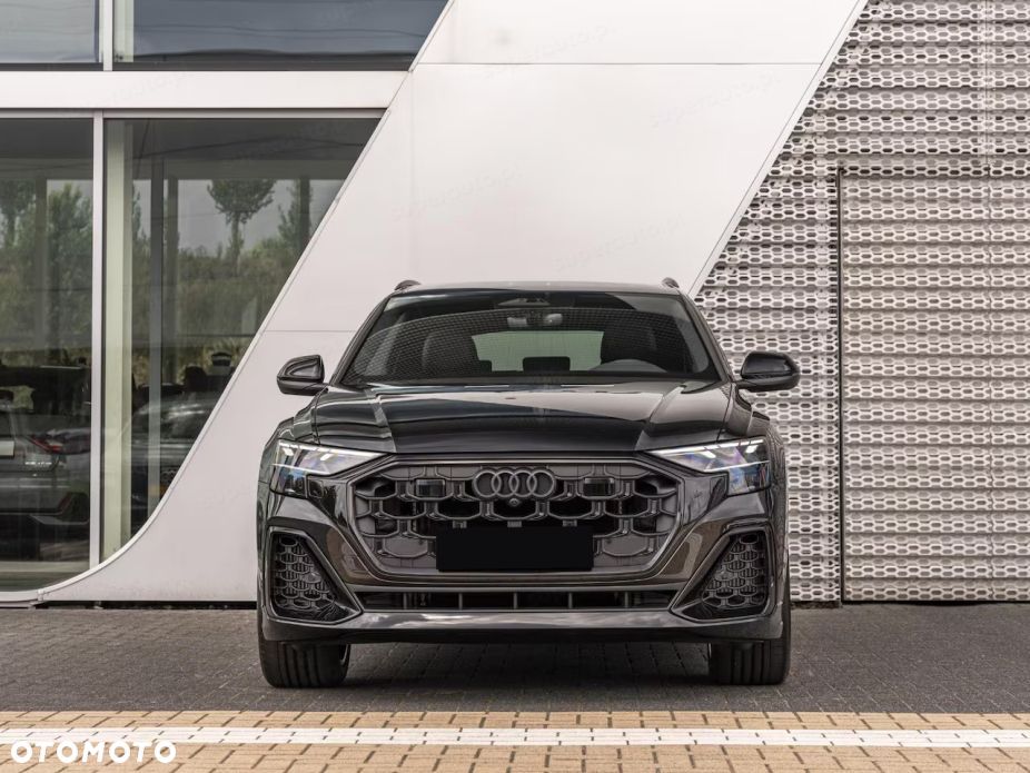 Audi Q8 - 6